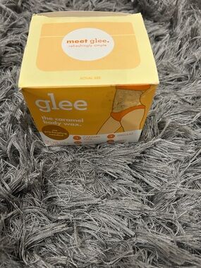 glee Caramel Body Wax - Yellow/Orange Box